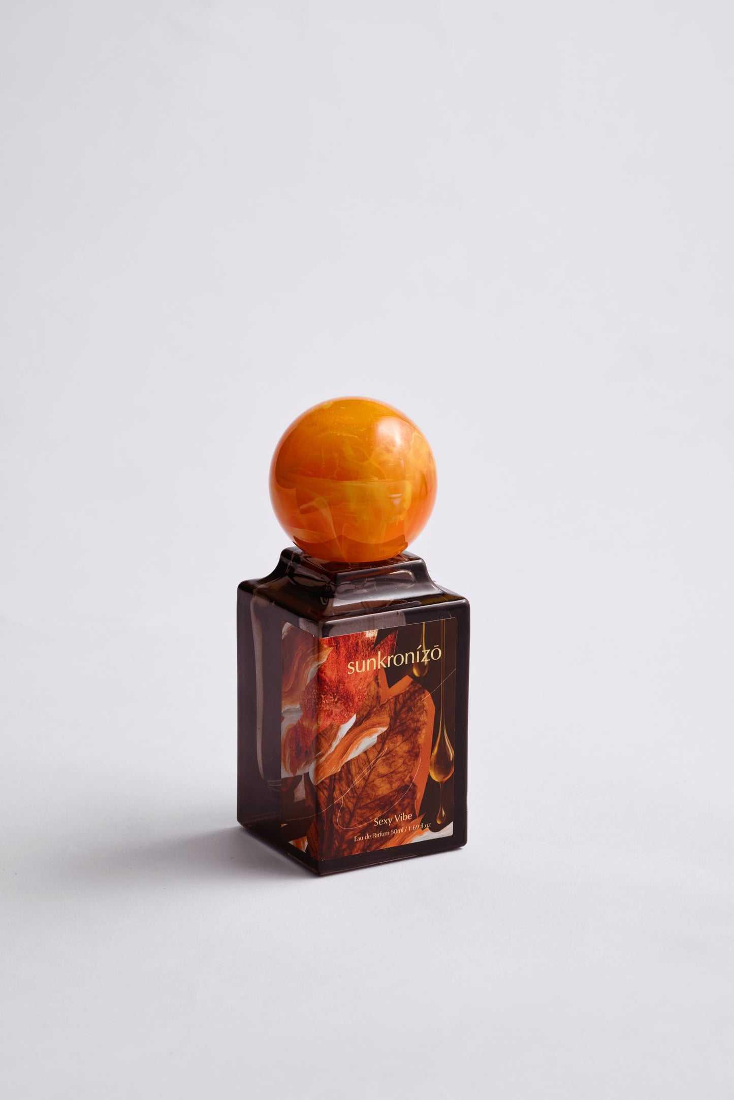 性感皮革調-威士忌、皮革、菸草與蜂蜜{ Friday : Sexy Vibe} 50ml淡香精（結帳時有限時驚喜）